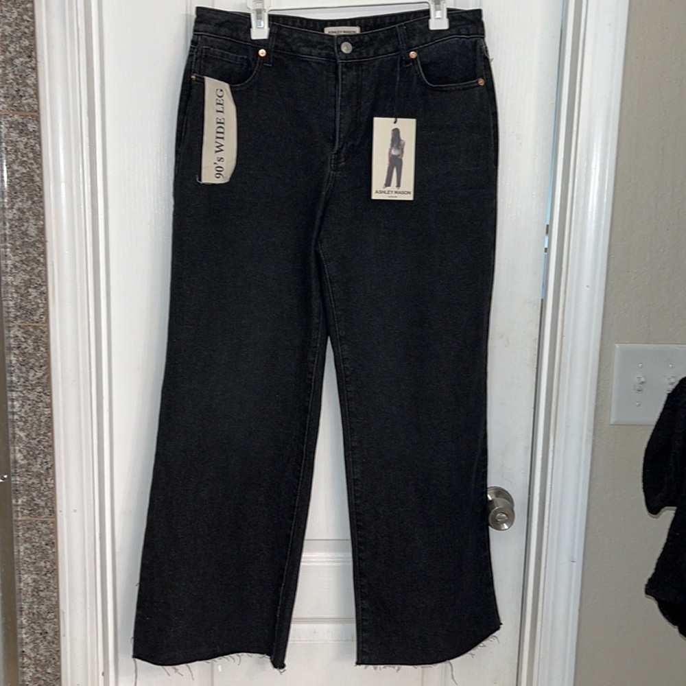 Ashley Mason Black 90’s Wideleg Jeans with Rough Hem